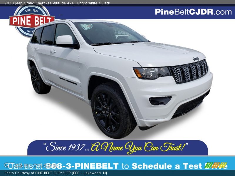 Bright White / Black 2020 Jeep Grand Cherokee Altitude 4x4