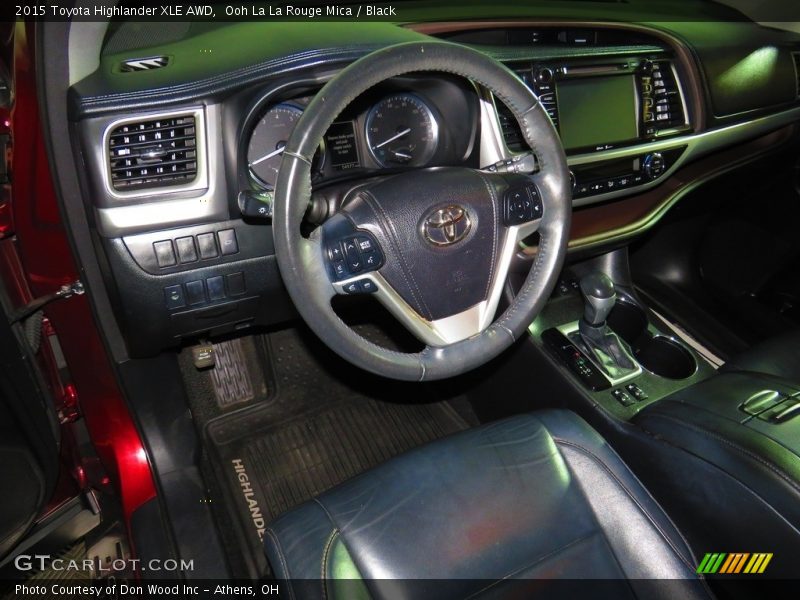 Ooh La La Rouge Mica / Black 2015 Toyota Highlander XLE AWD