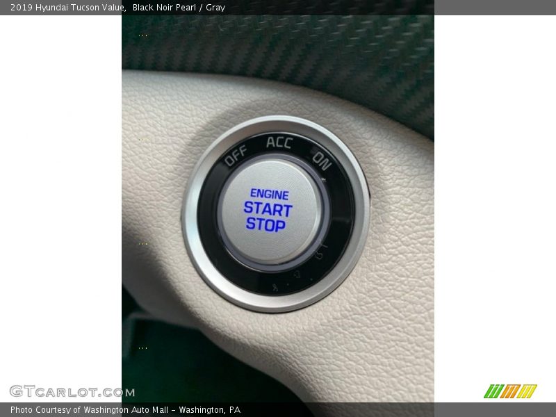 Black Noir Pearl / Gray 2019 Hyundai Tucson Value