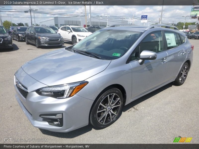 Front 3/4 View of 2019 Impreza 2.0i Limited 5-Door