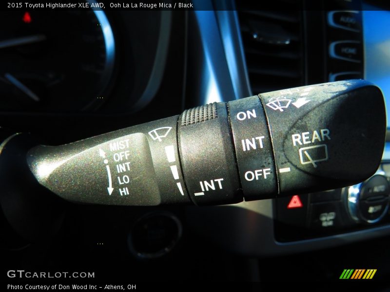 Ooh La La Rouge Mica / Black 2015 Toyota Highlander XLE AWD