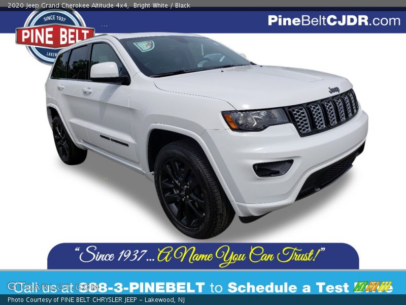 Bright White / Black 2020 Jeep Grand Cherokee Altitude 4x4