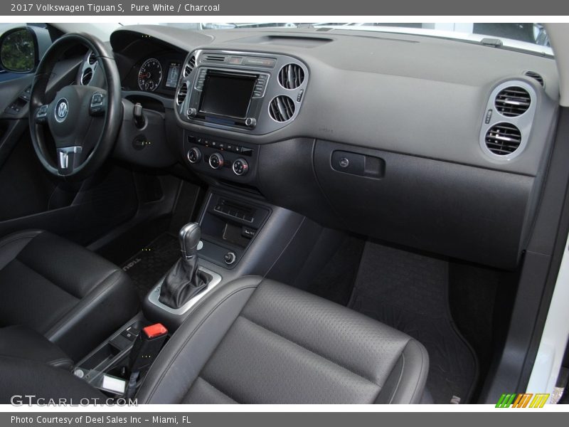 Pure White / Charcoal 2017 Volkswagen Tiguan S