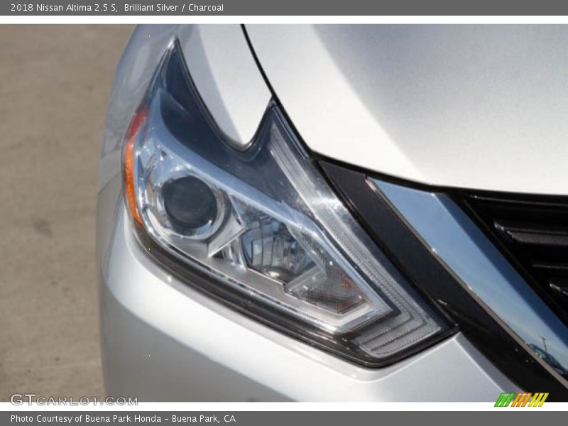 Brilliant Silver / Charcoal 2018 Nissan Altima 2.5 S