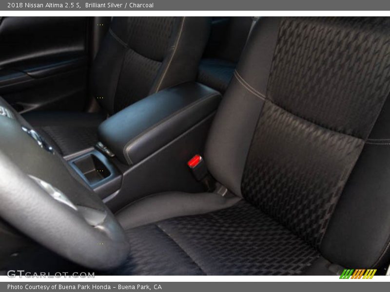 Brilliant Silver / Charcoal 2018 Nissan Altima 2.5 S