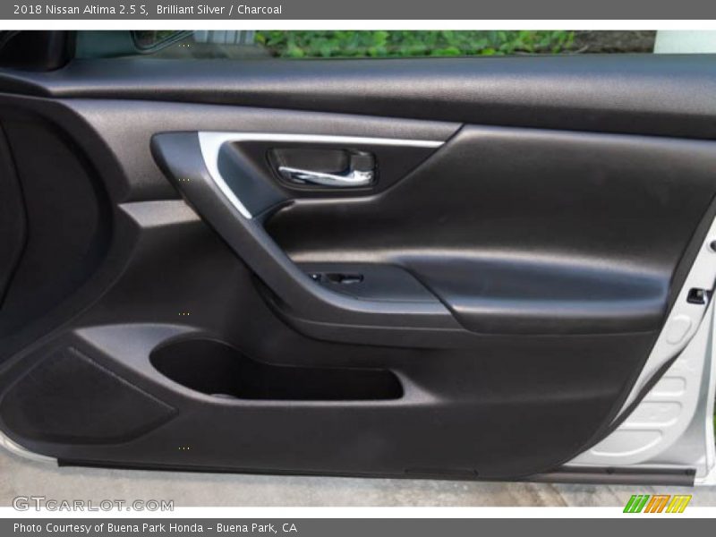 Brilliant Silver / Charcoal 2018 Nissan Altima 2.5 S