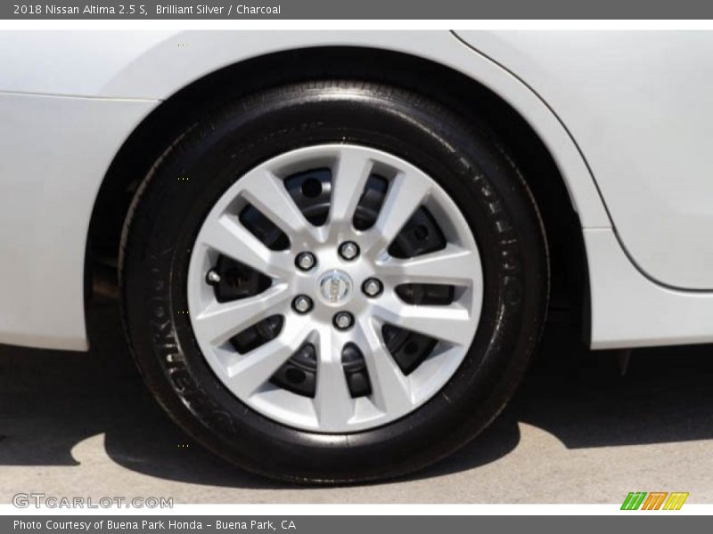 Brilliant Silver / Charcoal 2018 Nissan Altima 2.5 S
