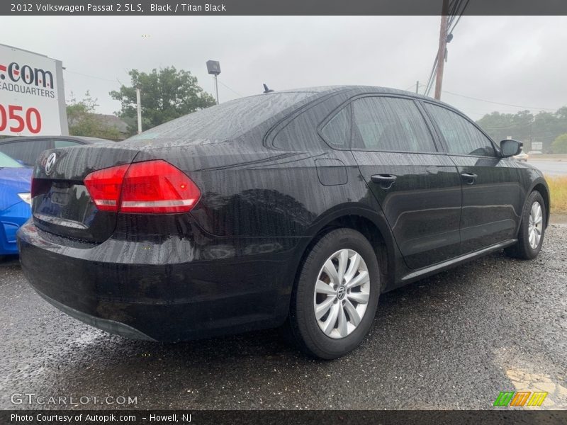 Black / Titan Black 2012 Volkswagen Passat 2.5L S