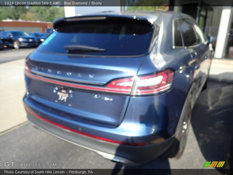 Blue Diamond / Ebony 2019 Lincoln Nautilus Select AWD