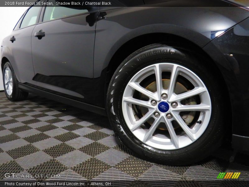 Shadow Black / Charcoal Black 2018 Ford Focus SE Sedan