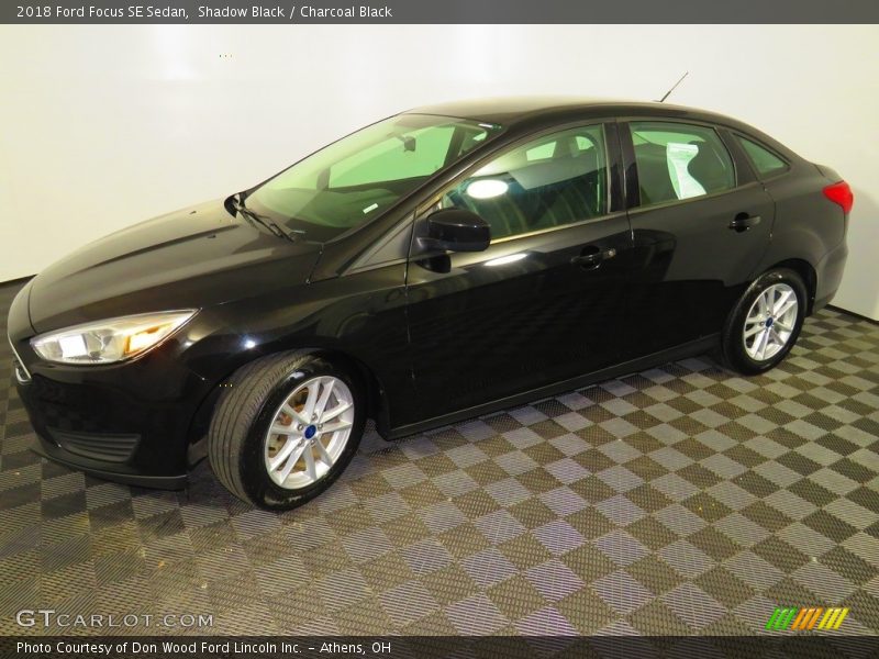 Shadow Black / Charcoal Black 2018 Ford Focus SE Sedan