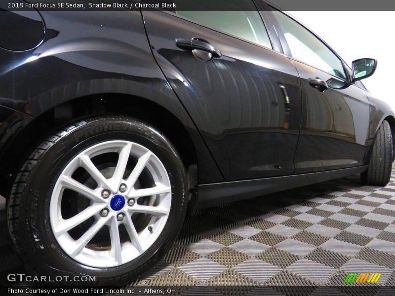 Shadow Black / Charcoal Black 2018 Ford Focus SE Sedan