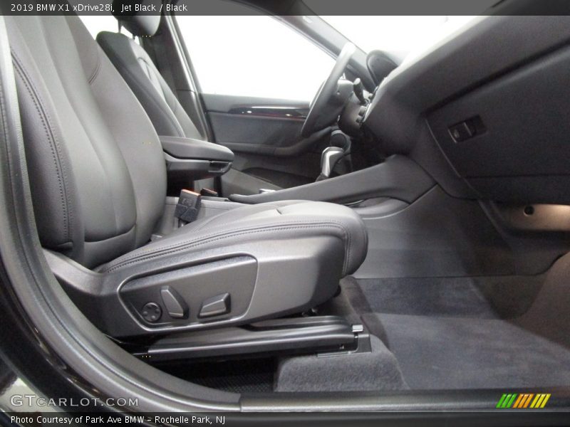 Jet Black / Black 2019 BMW X1 xDrive28i