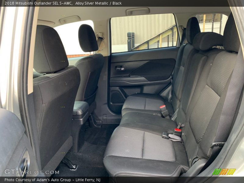 Alloy Silver Metallic / Black 2018 Mitsubishi Outlander SEL S-AWC