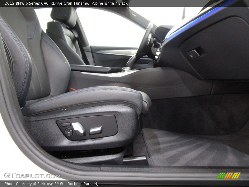 Alpine White / Black 2019 BMW 6 Series 640i xDrive Gran Turismo
