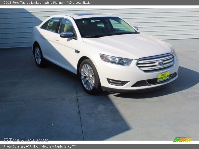 White Platinum / Charcoal Black 2018 Ford Taurus Limited