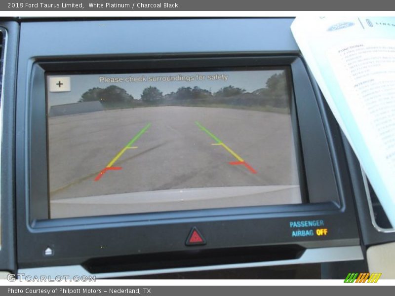White Platinum / Charcoal Black 2018 Ford Taurus Limited