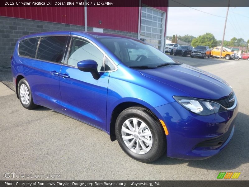 Ocean Blue Metallic / Black/Alloy 2019 Chrysler Pacifica LX