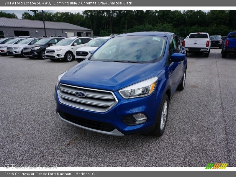 Lightning Blue / Chromite Gray/Charcoal Black 2019 Ford Escape SE 4WD