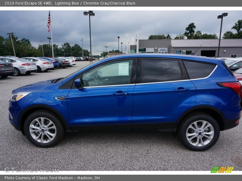 Lightning Blue / Chromite Gray/Charcoal Black 2019 Ford Escape SE 4WD