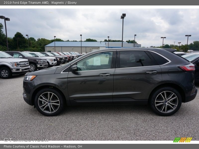 Magnetic / Ebony 2019 Ford Edge Titanium AWD