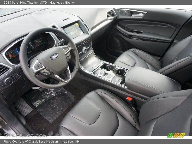 Magnetic / Ebony 2019 Ford Edge Titanium AWD