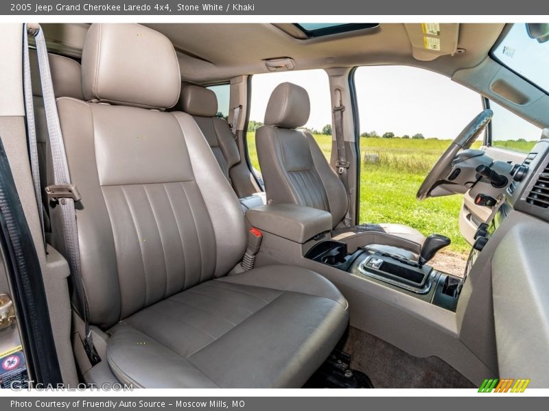 Stone White / Khaki 2005 Jeep Grand Cherokee Laredo 4x4