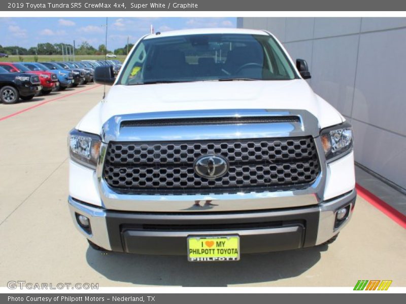 Super White / Graphite 2019 Toyota Tundra SR5 CrewMax 4x4
