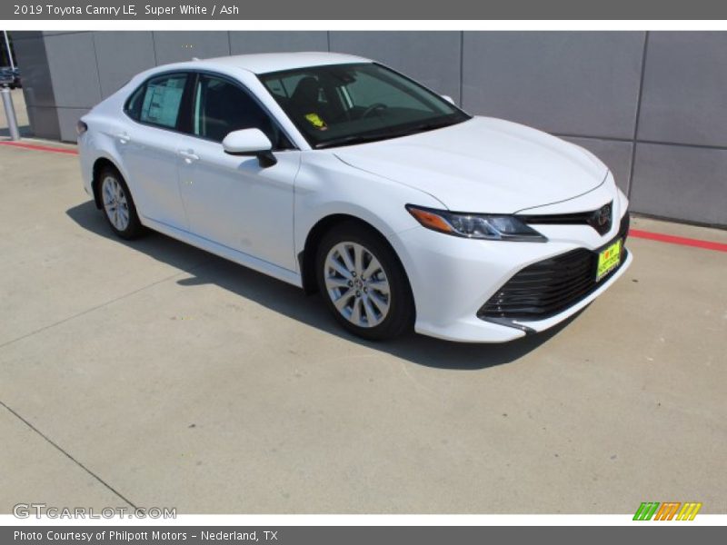 Super White / Ash 2019 Toyota Camry LE