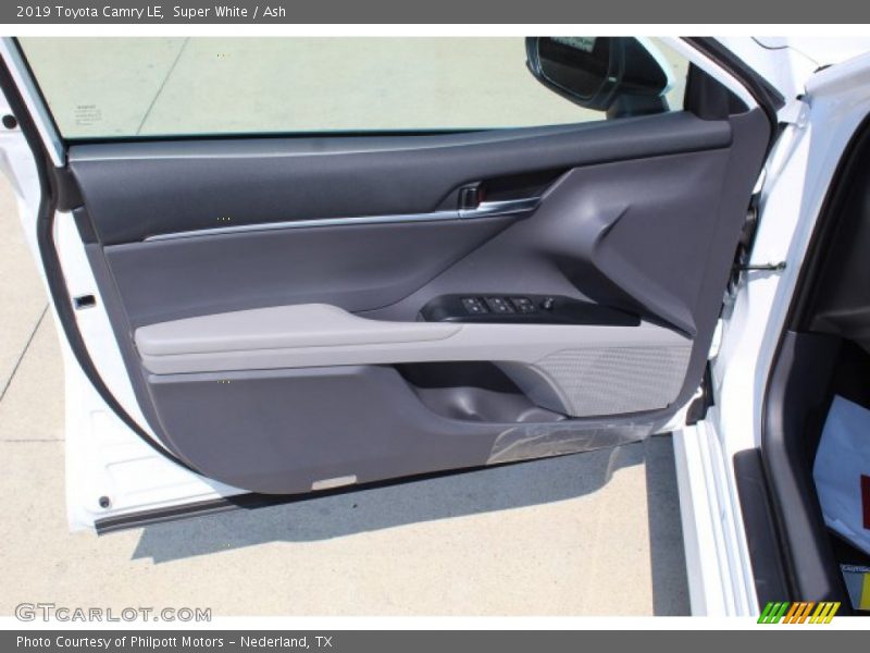 Super White / Ash 2019 Toyota Camry LE