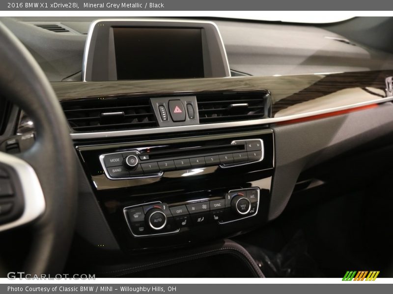Mineral Grey Metallic / Black 2016 BMW X1 xDrive28i