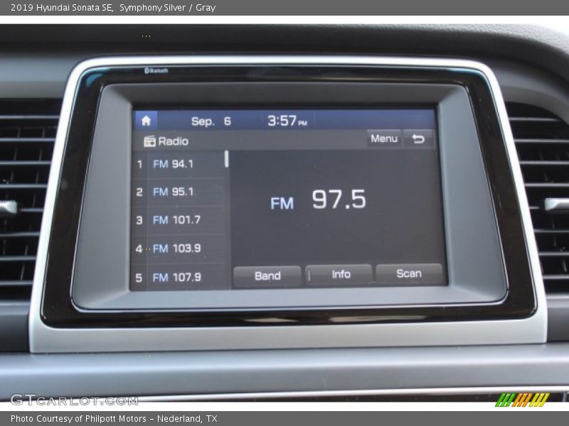 Symphony Silver / Gray 2019 Hyundai Sonata SE