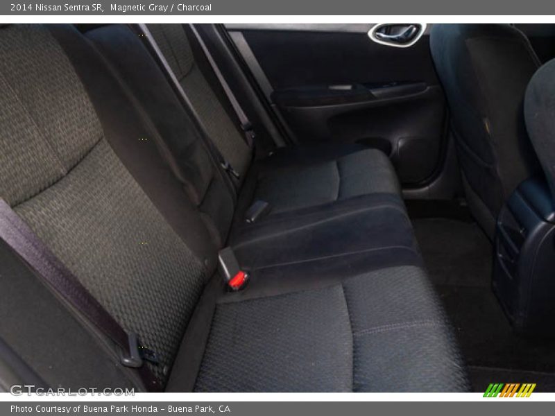 Magnetic Gray / Charcoal 2014 Nissan Sentra SR