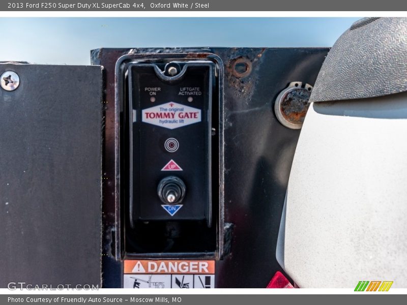 Oxford White / Steel 2013 Ford F250 Super Duty XL SuperCab 4x4