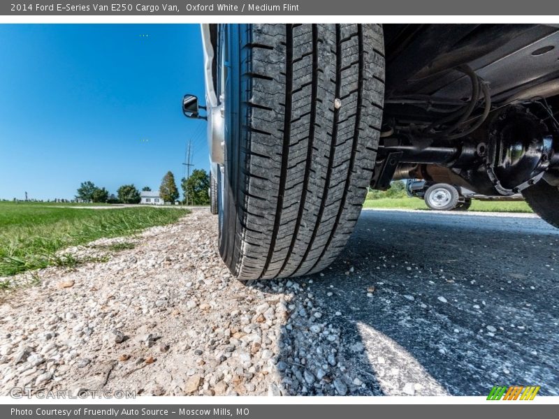 Oxford White / Medium Flint 2014 Ford E-Series Van E250 Cargo Van