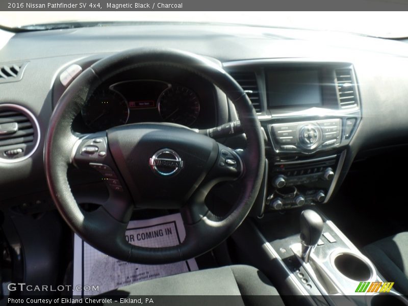 Magnetic Black / Charcoal 2016 Nissan Pathfinder SV 4x4