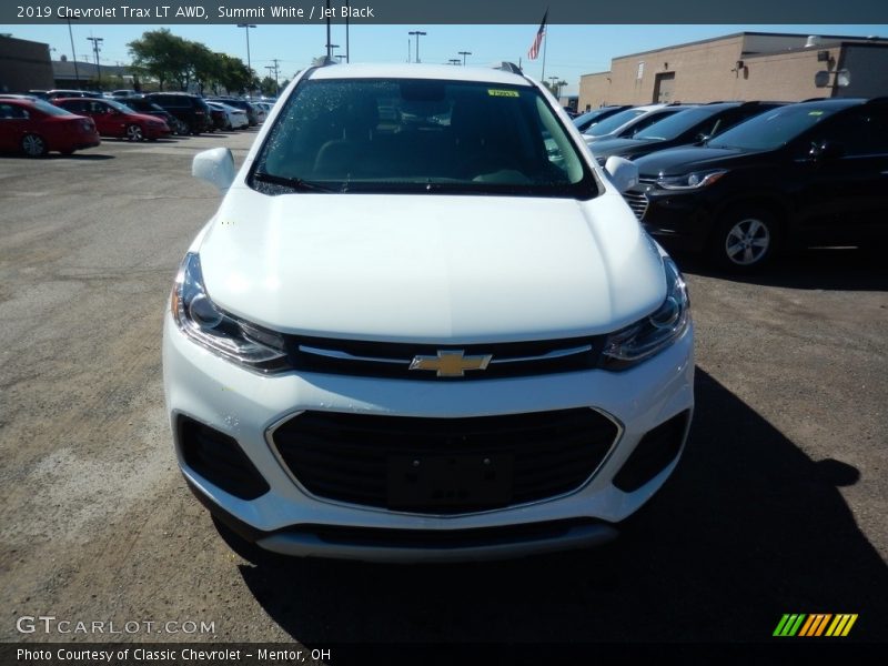Summit White / Jet Black 2019 Chevrolet Trax LT AWD