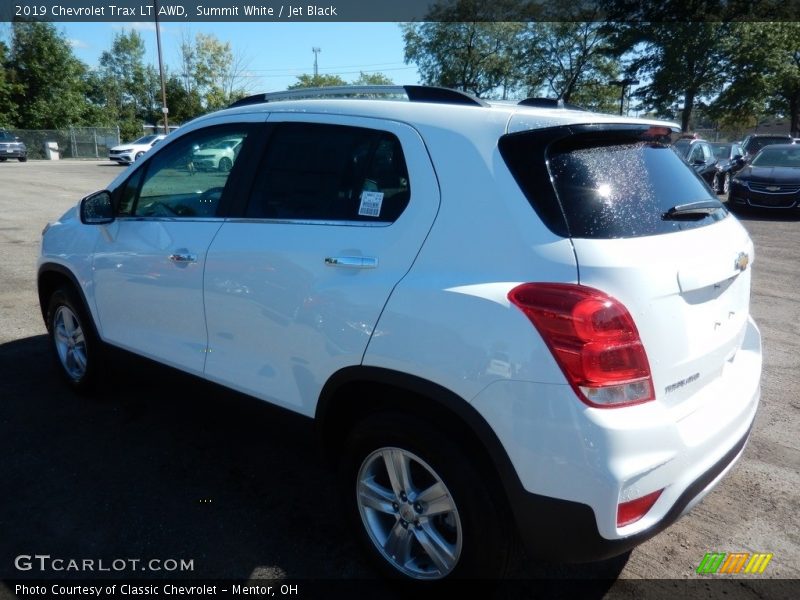 Summit White / Jet Black 2019 Chevrolet Trax LT AWD