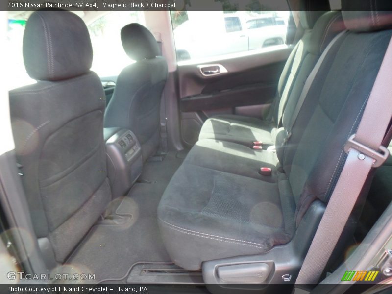Magnetic Black / Charcoal 2016 Nissan Pathfinder SV 4x4