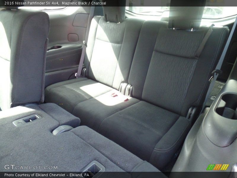 Magnetic Black / Charcoal 2016 Nissan Pathfinder SV 4x4