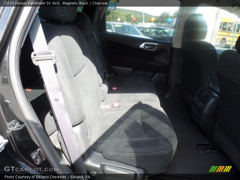 Magnetic Black / Charcoal 2016 Nissan Pathfinder SV 4x4
