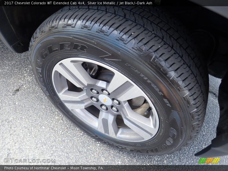 Silver Ice Metallic / Jet Black/­Dark Ash 2017 Chevrolet Colorado WT Extended Cab 4x4