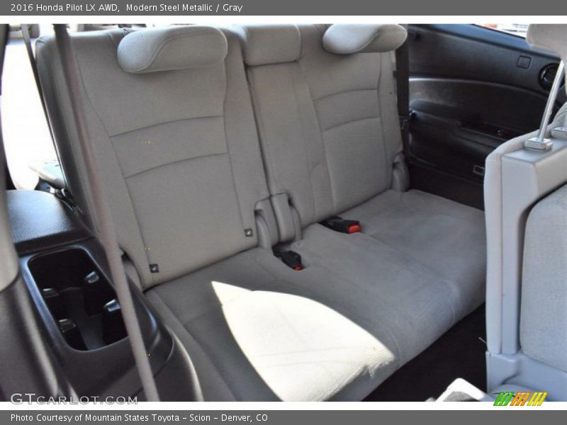 Modern Steel Metallic / Gray 2016 Honda Pilot LX AWD