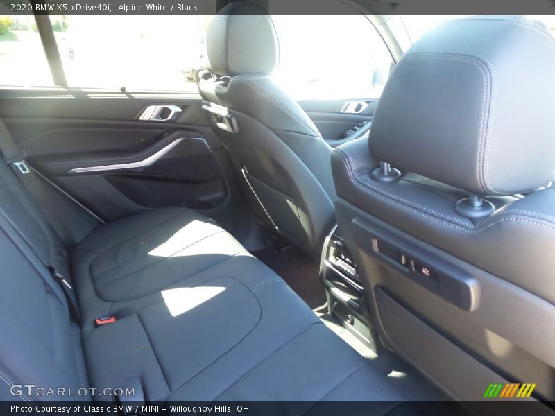 Alpine White / Black 2020 BMW X5 xDrive40i