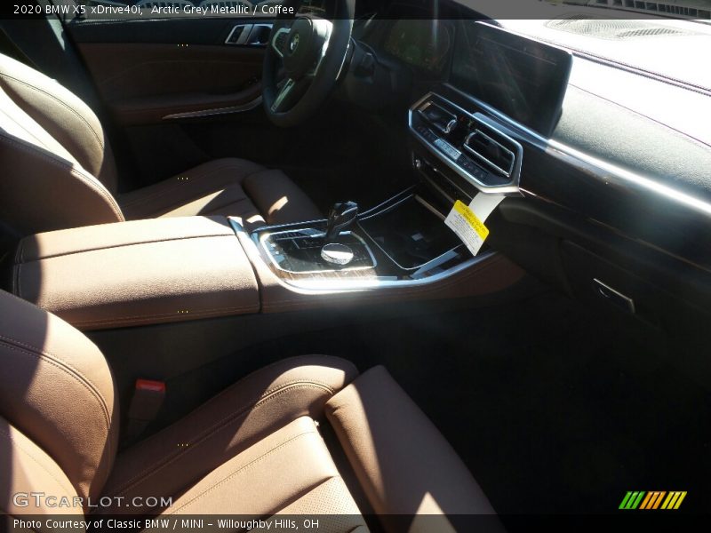 Arctic Grey Metallic / Coffee 2020 BMW X5 xDrive40i