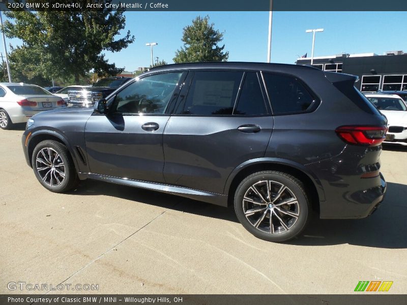 Arctic Grey Metallic / Coffee 2020 BMW X5 xDrive40i