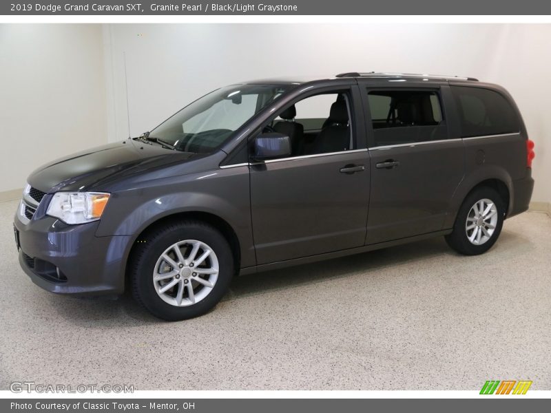 Granite Pearl / Black/Light Graystone 2019 Dodge Grand Caravan SXT