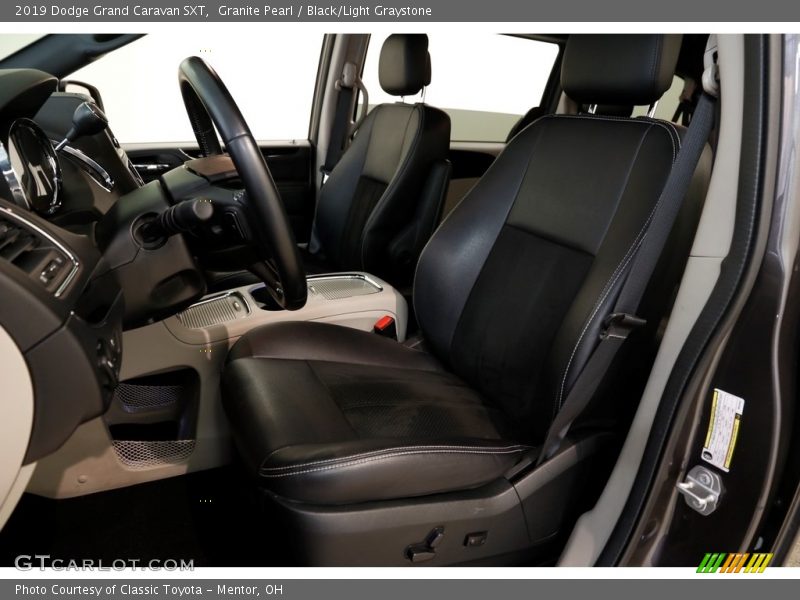 Granite Pearl / Black/Light Graystone 2019 Dodge Grand Caravan SXT