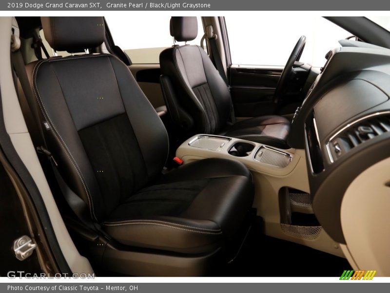 Granite Pearl / Black/Light Graystone 2019 Dodge Grand Caravan SXT