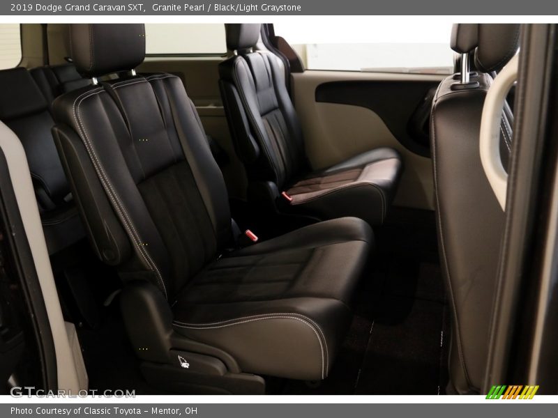 Granite Pearl / Black/Light Graystone 2019 Dodge Grand Caravan SXT
